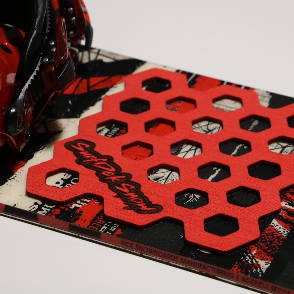 surfdek_snow_stomp_pad_detail surfdek_snow_stomp_pad_detail
