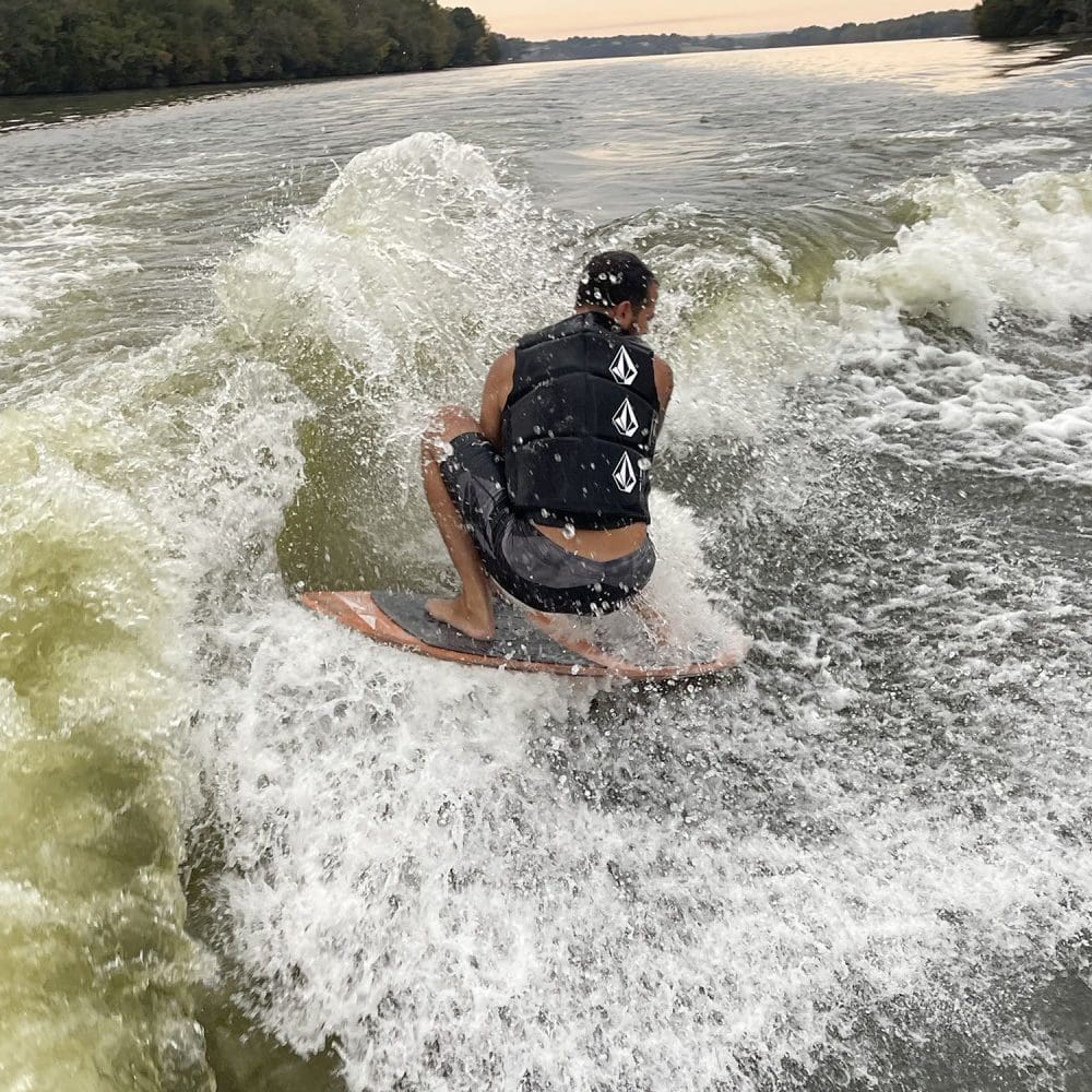 surfdek_traction_flyte_dek_wake_surf_5_square surfdek_traction_flyte_dek_wake_surf_5_square