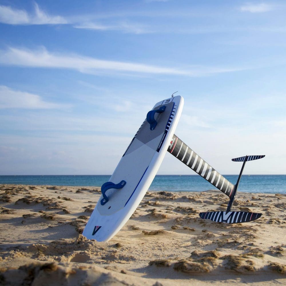 armstrong_wing_fg_board_action_shot_5 armstrong_wing_fg_board_action_shot_5