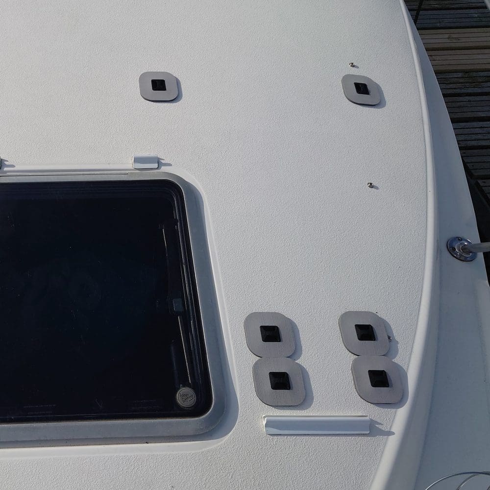 surfdek_seat_anchoring_system_1 surfdek_seat_anchoring_system_1