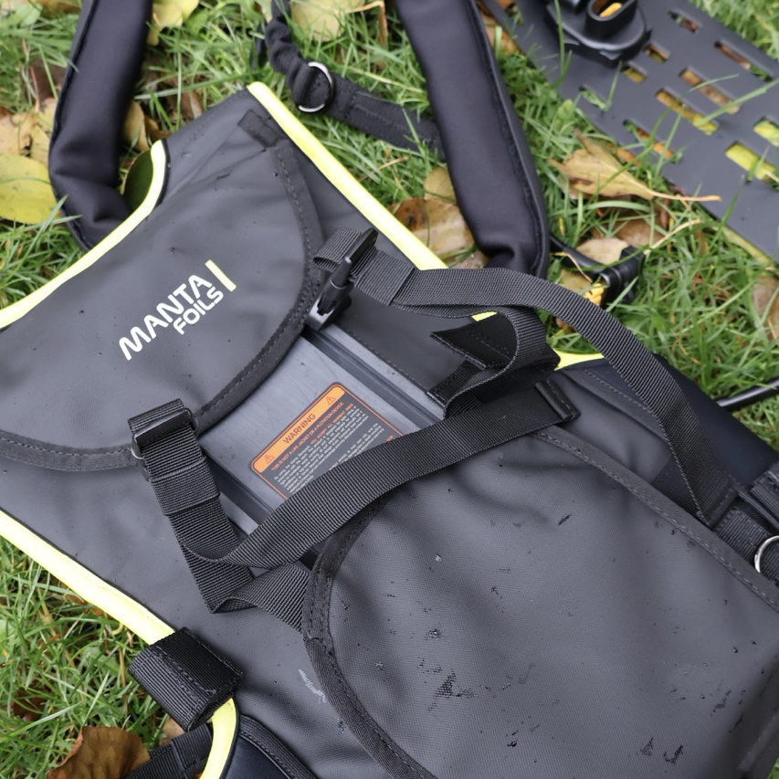 manta_foils_manta_back_pack_universal_foil_assist_backpack_surfdek_square_7 manta_foils_manta_back_pack_universal_foil_assist_backpack_surfdek_square_7